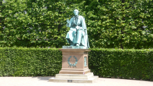 057-Hans-Christian-Andersen-Denkmal-im-Königlichen-Garten